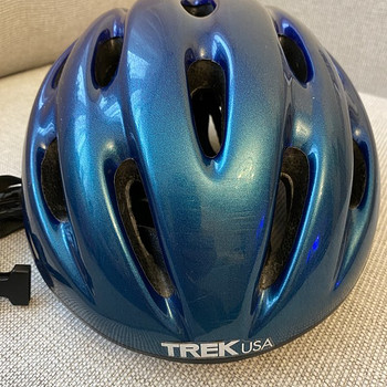 Велосипедный шлем TREK USA для взрослого 56-59 см