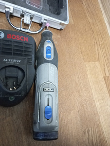 Dremel 8200 (5 фото из 6)