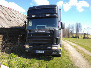 Scania R124 на обмен (2 фото из 3)