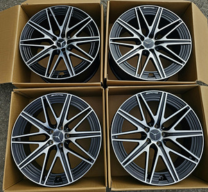 R19 диски 5x112 AMG новые E V S C CL Vito и т.д. (2 фото из 3)