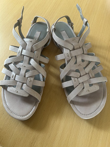 Ecco nahast suvekingad s 38 (1 foto / 3)