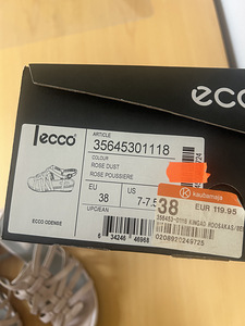 Ecco nahast suvekingad s 38 (3 foto / 3)