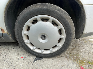 VOLVO V50 2,4 BENSIIN, AUTOMAAT, VARUOSAD (10 foto / 10)