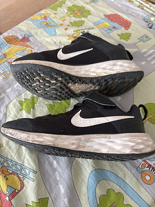 Nike 32 размер (4 фото из 4)