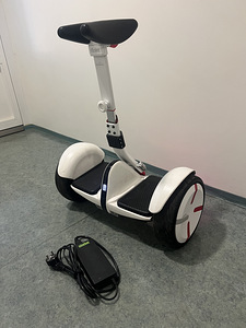 Гироскутер Ninebot by Segway Mini Pro 320, белый (2 фото из 6)