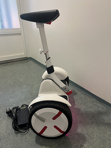 Гироскутер Ninebot by Segway Mini Pro 320, белый (6 фото из 6)