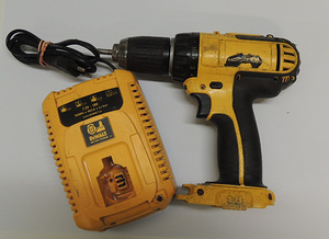 Akutrell Dewalt DC722 (ilma aku) + laadija (2 foto / 5)