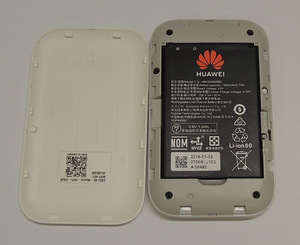 Mobiilruuter Huawei E5573Cs-322 (4 foto / 5)