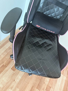Игровое кресло Cougar ARMOR One EVA (7 фото из 7)