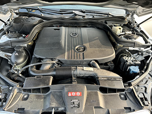 Mercedes-Benz E 250 Elegance 2.1 150kW, 2009 (9 foto / 10)