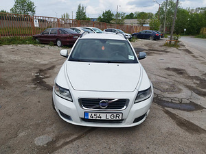 Volvo V50 (1 foto / 6)