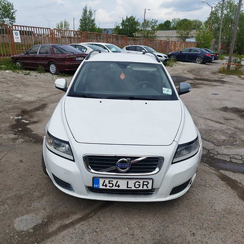 Volvo V50
