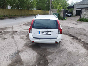 Volvo V50 (4 foto / 6)