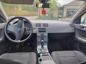 Volvo V50 (5 foto / 6)