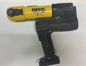 Трубный Пресс REMS Akku-Press 22V ACC + Аку 2,5Ач + Зарядка (2 фото из 9)