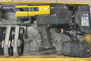 Трубный Пресс REMS Akku-Press 22V ACC + Аку 2,5Ач + Зарядка (3 фото из 9)