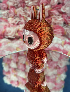 Labubu Bunny – Kogutav kunstifiguur (3 foto / 4)