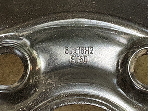 Запасное колесо VW/Skoda 16 дюймов (3 фото из 3)