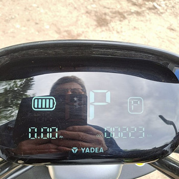Продам электро скутер YADEA