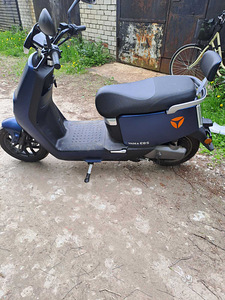 Продам электро скутер YADEA (2 фото из 9)
