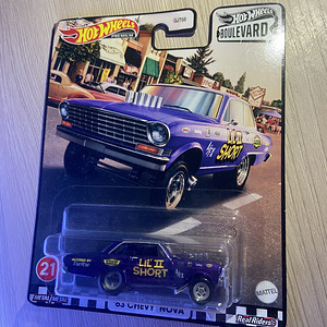 Hot Wheels PREMIUM BOULEVARD (8 foto / 8)