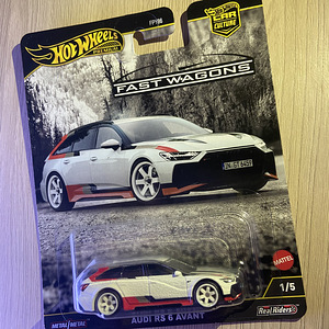 Hot Wheels PREMIUM FAST WAGONS (8 foto / 10)