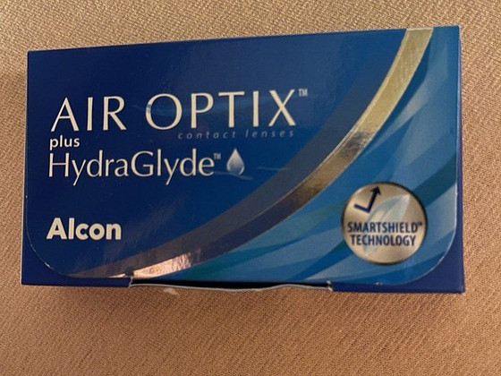 Air Optix plus HydraGlyde