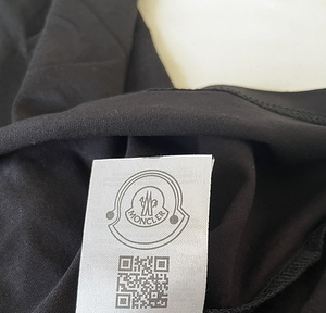 Футболка MONCLER (4 фото из 4)