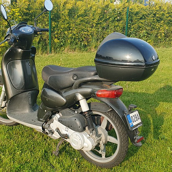 Müüa roller APRILIA SCARABEO 100