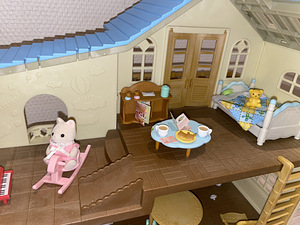 Sylvanian Families загородный дом (3 фото из 7)