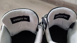Müün Jordan 4 "Fear" tossud (40.5 eu) (5 foto / 5)
