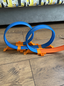 Hot Wheels (2 foto / 9)