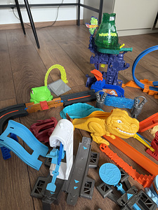 Hot Wheels (9 foto / 9)