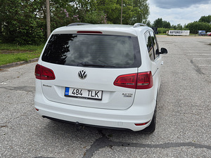 Volkwagen Sharan (3 фото из 7)
