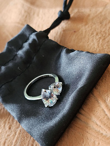 Серебряное кольцо (2 фото из 3)