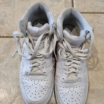 Продаются кроссовки Nike 41 размера