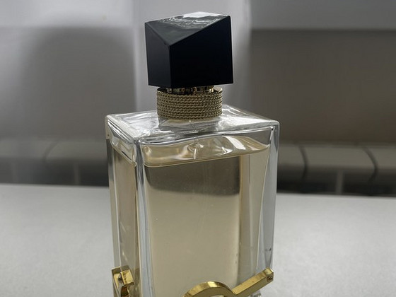 Продаю оригинальные духи YVES SAINT LAURENT LIBRE FEMALE EDP