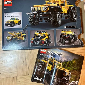 Lego Technic Jeep Wrangler 42122