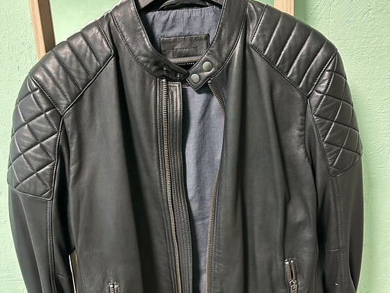 Hugo boss куртка