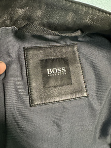 Hugo boss куртка (5 фото из 6)