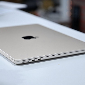 MACBOOK AIR 13" 512GB nagu uus
