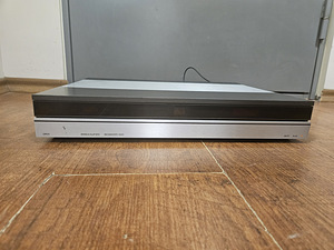 Bang and Olufsen Beomaster 5000 AM/FM Stereo Receiver (1 foto / 4)