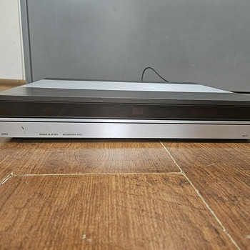 Bang and Olufsen Beomaster 5000 AM/FM стерео ресивер