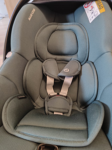 Maxi-Cosi CabrioFix i-Size автолюлька (1 фото из 8)