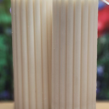 Minimalistlik kõrge küünal