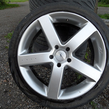 Литые диски Audi Q7 и Porsche 22"