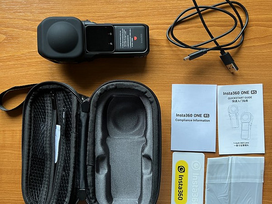 Insta360 ONE RS 1-Inch 360
