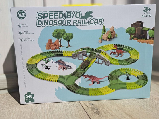 AUTORADA “DINOSAURUSTE PARK” — 246 OSA