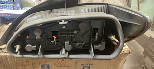 Продается задняя фара для Peugeot 406 (2 фото из 3)