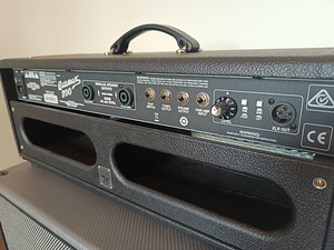 Басовый усилитель Fender Bassmann 800 (6 фото из 6)